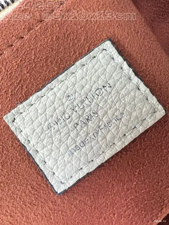 LOUIS - Hand All 18 It PM VUITTON x x 29 13CM 0704